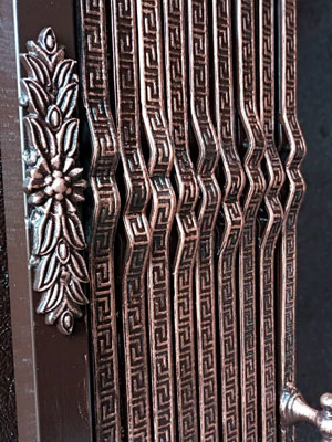 درب آکاردئونی مدل ۴خم تسمه نقشدار