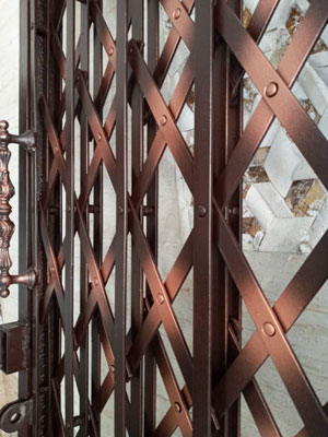 درب آکاردئونی مدل تمام گل، دوجداره ۴لایه