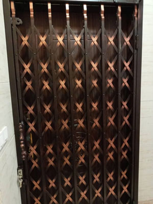 درب آکاردئونی مدل تمام گل، دوجداره ۴لایه