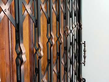 درب آکاردئونی مدل دوبل ۳لایه پرچمخفی